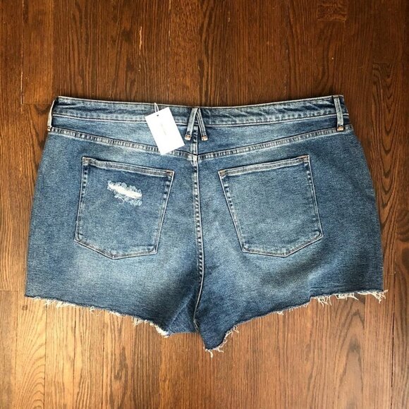 NWT Good American Cutoff Denim Shorts - Picture 5 of 5